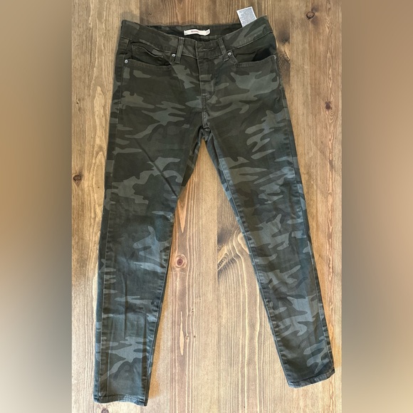 Levi 711 skinny camo pants - Picture 1 of 5